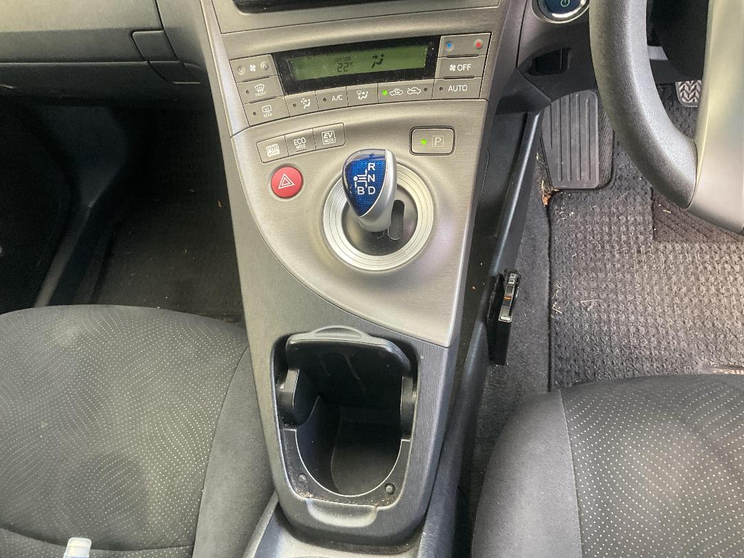 Photo '9' of Toyota Prius Hybrid