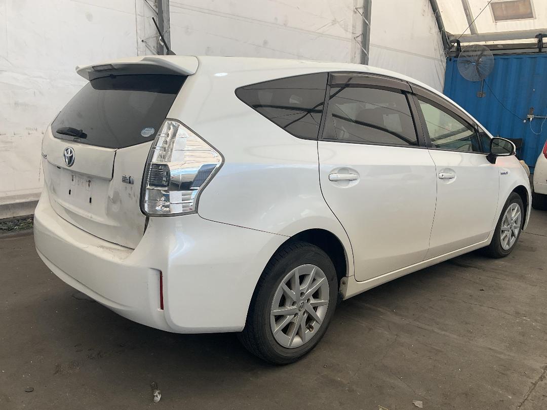 Photo '12' of Toyota Prius