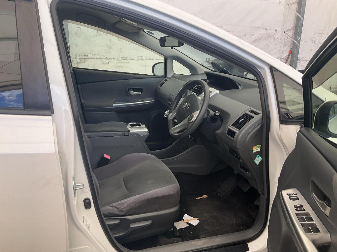 Photo '16' of Toyota Prius