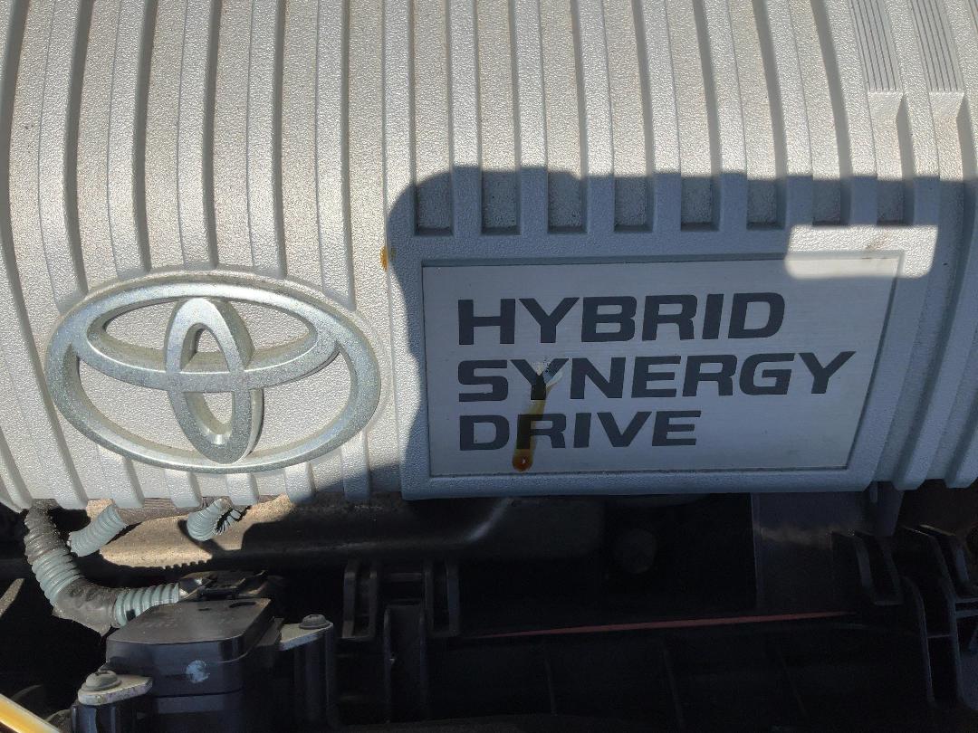 Photo '19' of Toyota Prius Alpha Photo '19' of Toyota Prius Alpha