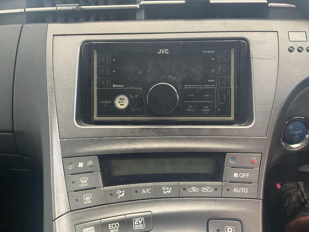 Photo '8' of Toyota Prius Hybrid Photo '8' of Toyota Prius Hybrid