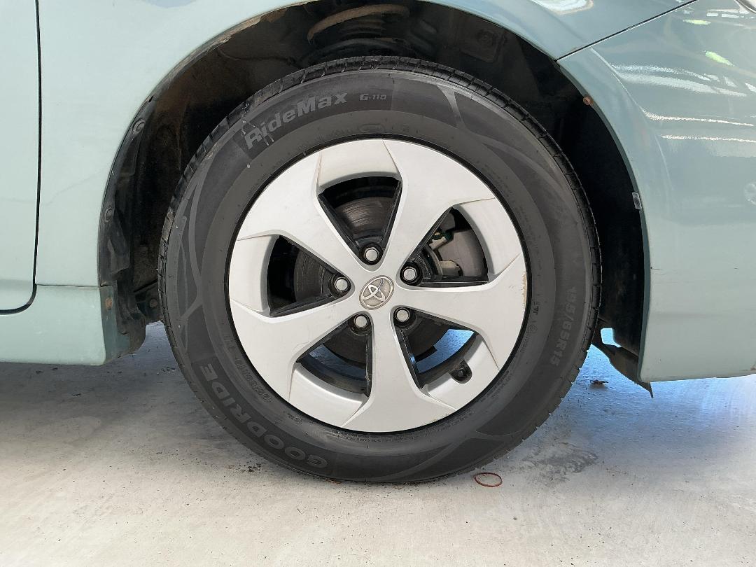 Photo '9' of Toyota Prius