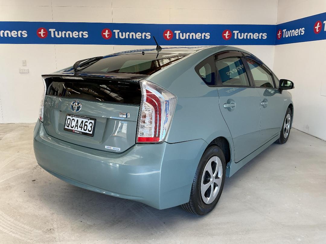 Photo '7' of Toyota Prius