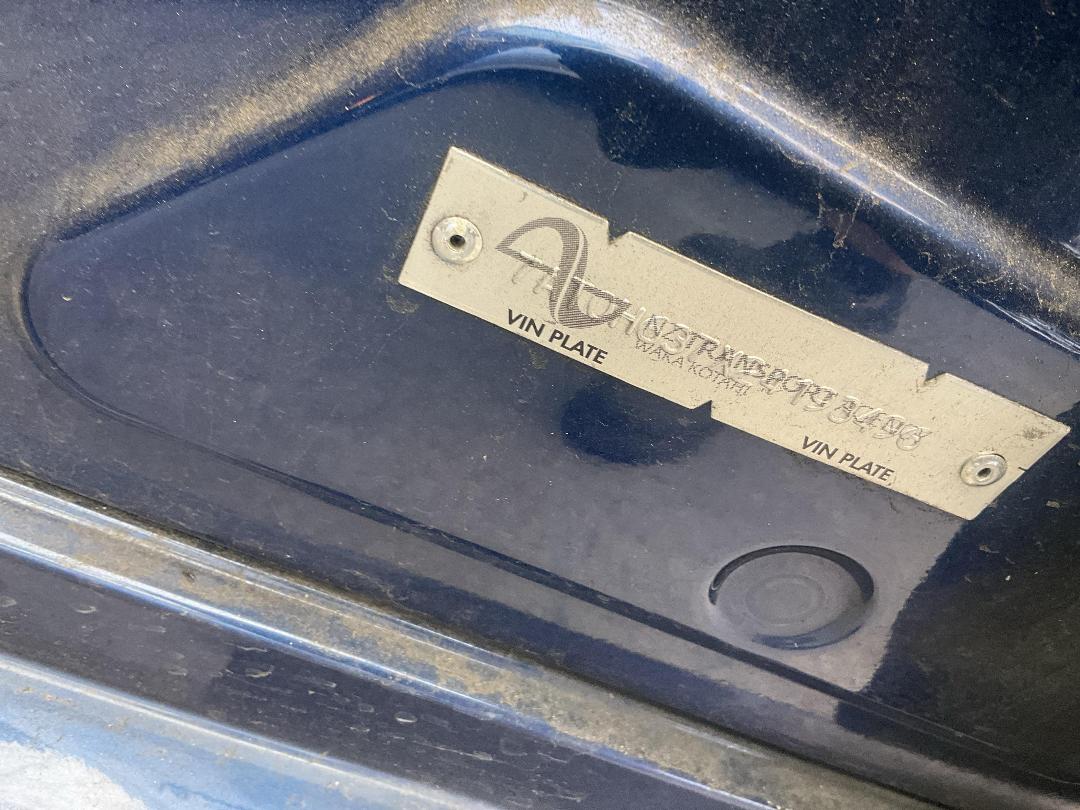 Photo '16' of Toyota Prius Alpha Hybrid Photo '16' of Toyota Prius Alpha Hybrid