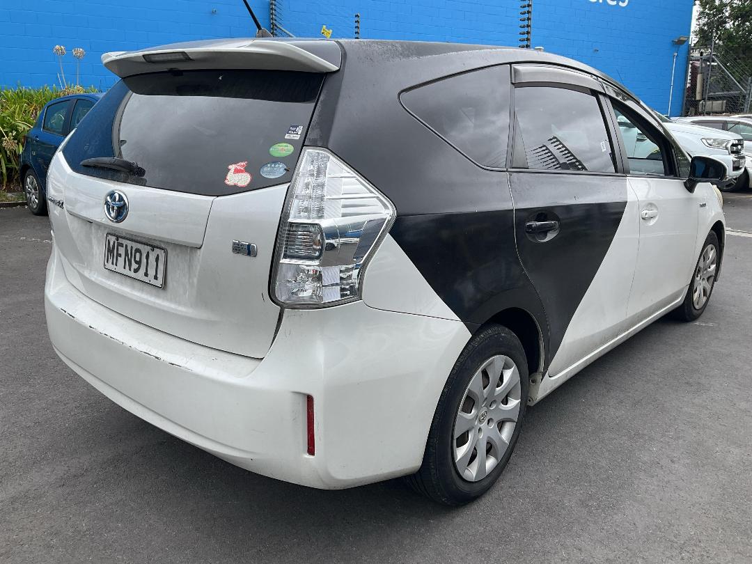 Photo '3' of Toyota Prius A Hybrid