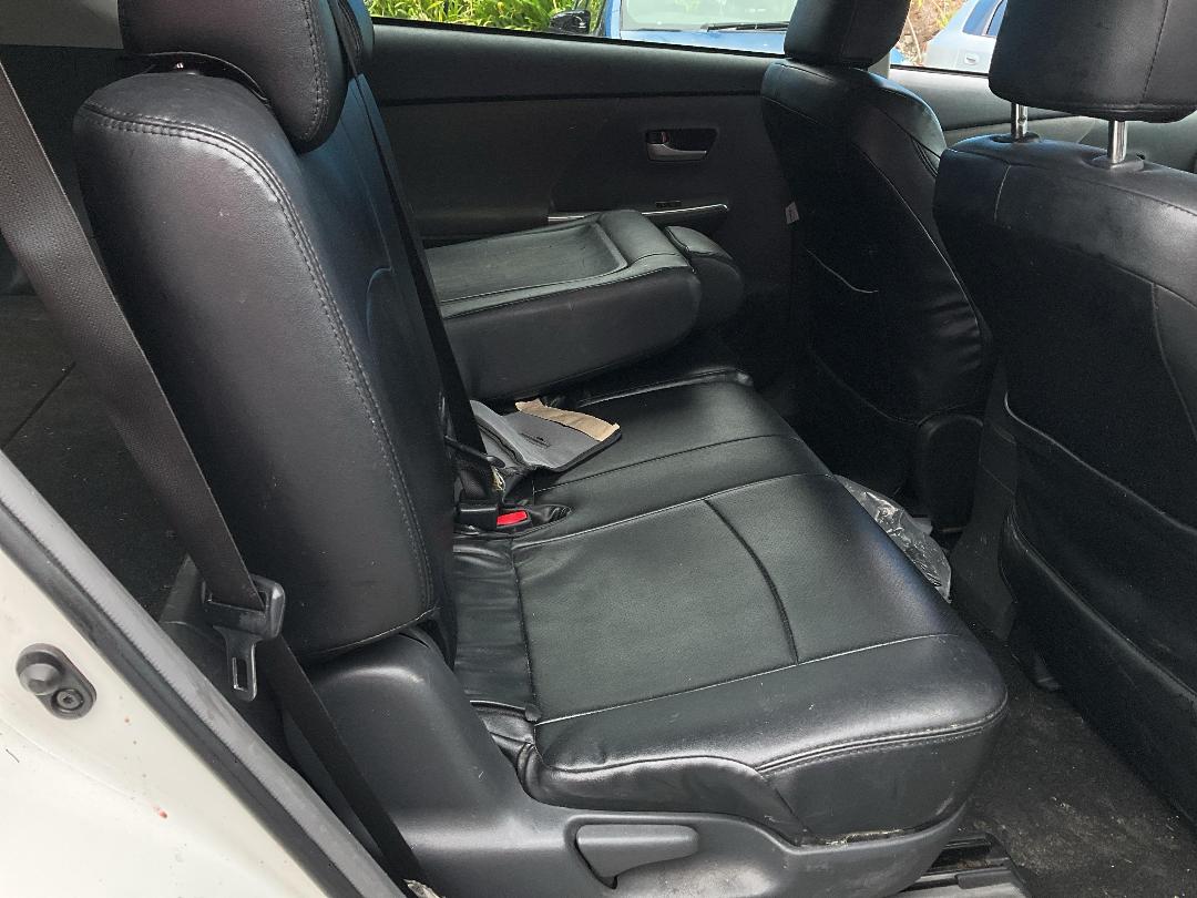 Photo '7' of Toyota Prius A Hybrid