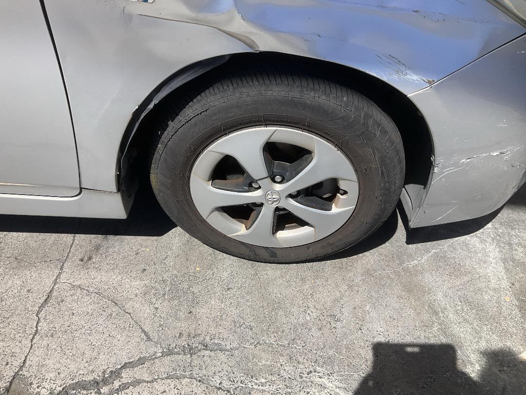 Photo '2' of Toyota Prius Hybrid Photo '2' of Toyota Prius Hybrid