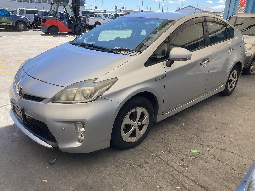 Photo '9' of Toyota Prius Hybrid Photo '9' of Toyota Prius Hybrid