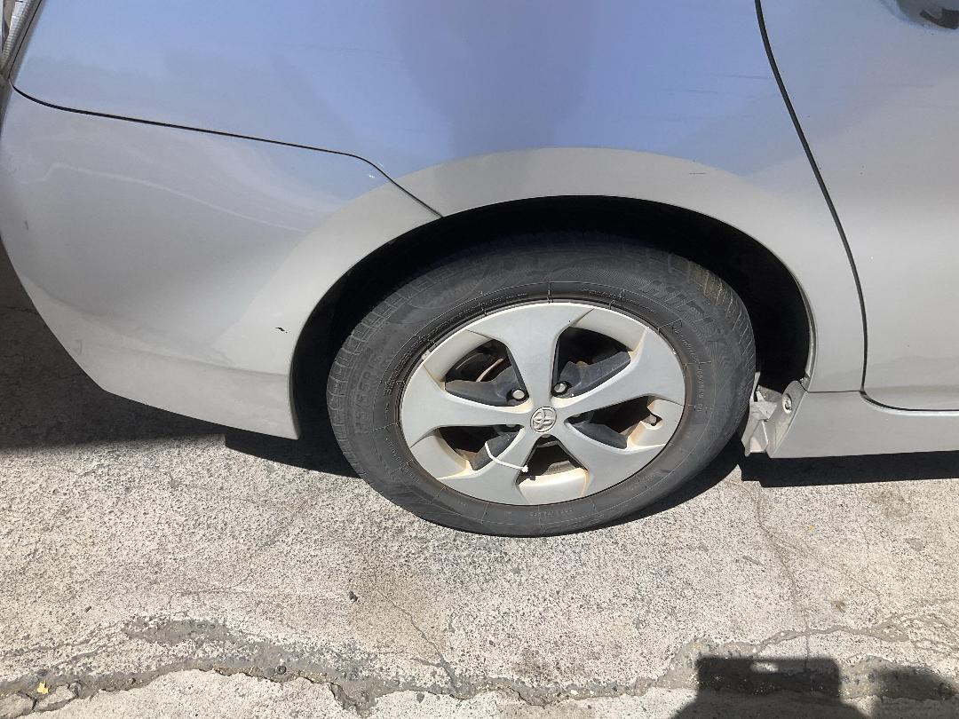 Photo '20' of Toyota Prius Hybrid Photo '20' of Toyota Prius Hybrid