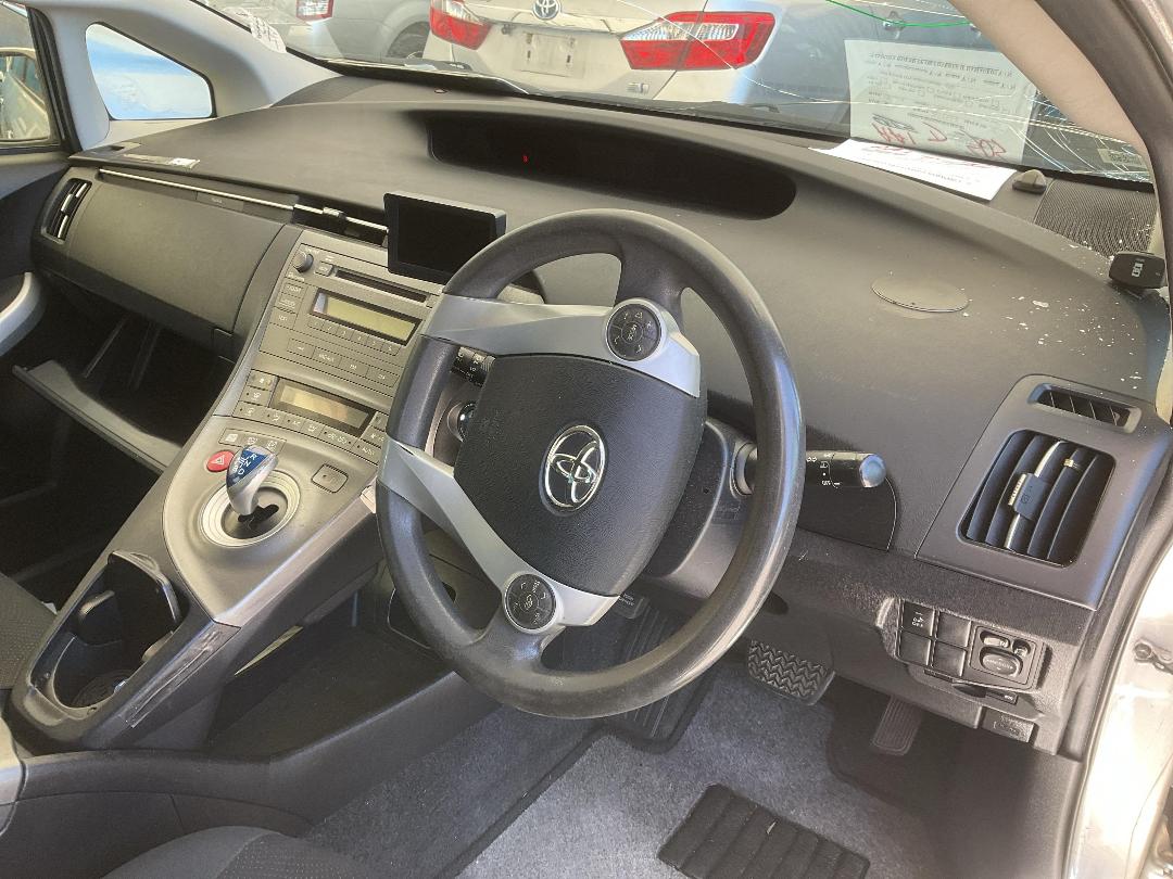 Photo '24' of Toyota Prius Hybrid Photo '24' of Toyota Prius Hybrid