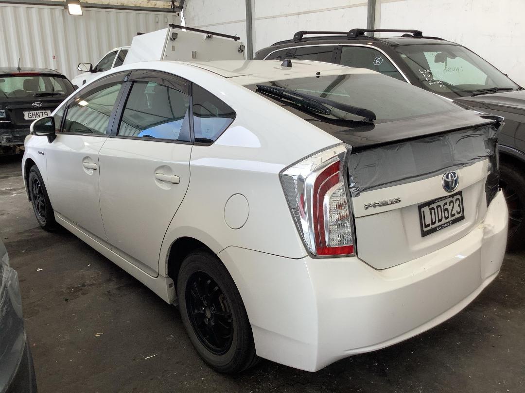 Photo '6' of Toyota Prius