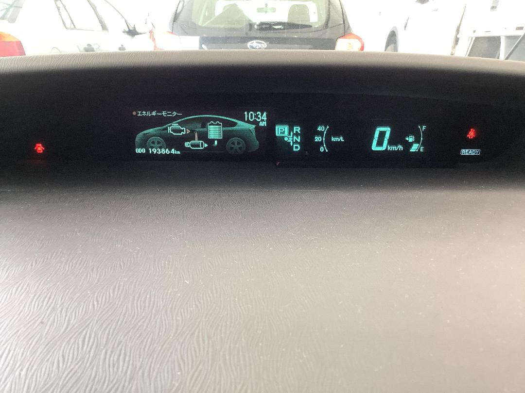 Photo '14' of Toyota Prius