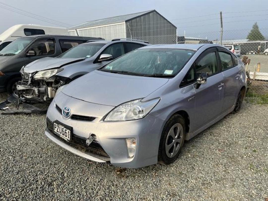 Photo '2' of Toyota Prius
