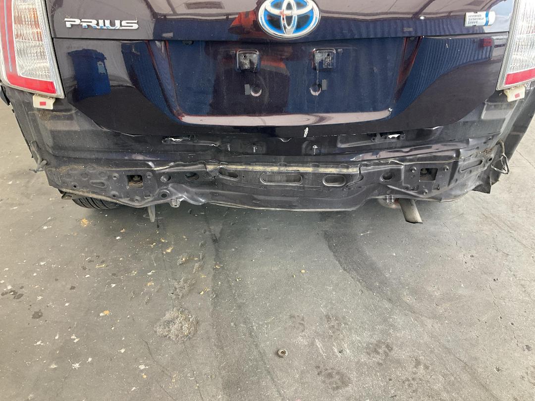 Photo '13' of Toyota Prius