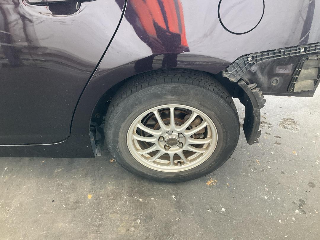 Photo '10' of Toyota Prius