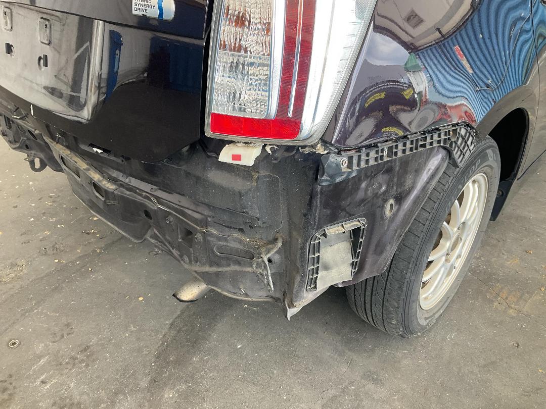 Photo '16' of Toyota Prius