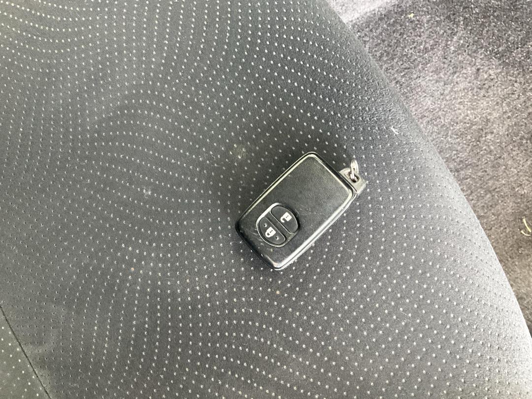 Photo '23' of Toyota Prius