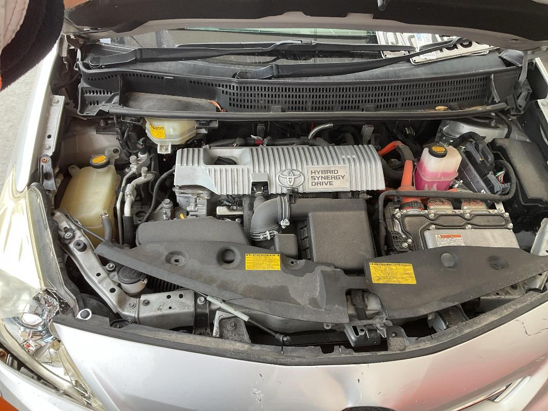 Photo '29' of Toyota Prius Alpha