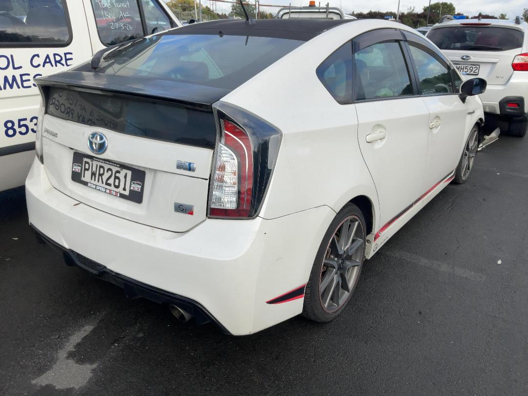 Photo '4' of Toyota Prius