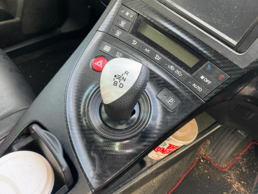 Photo '12' of Toyota Prius