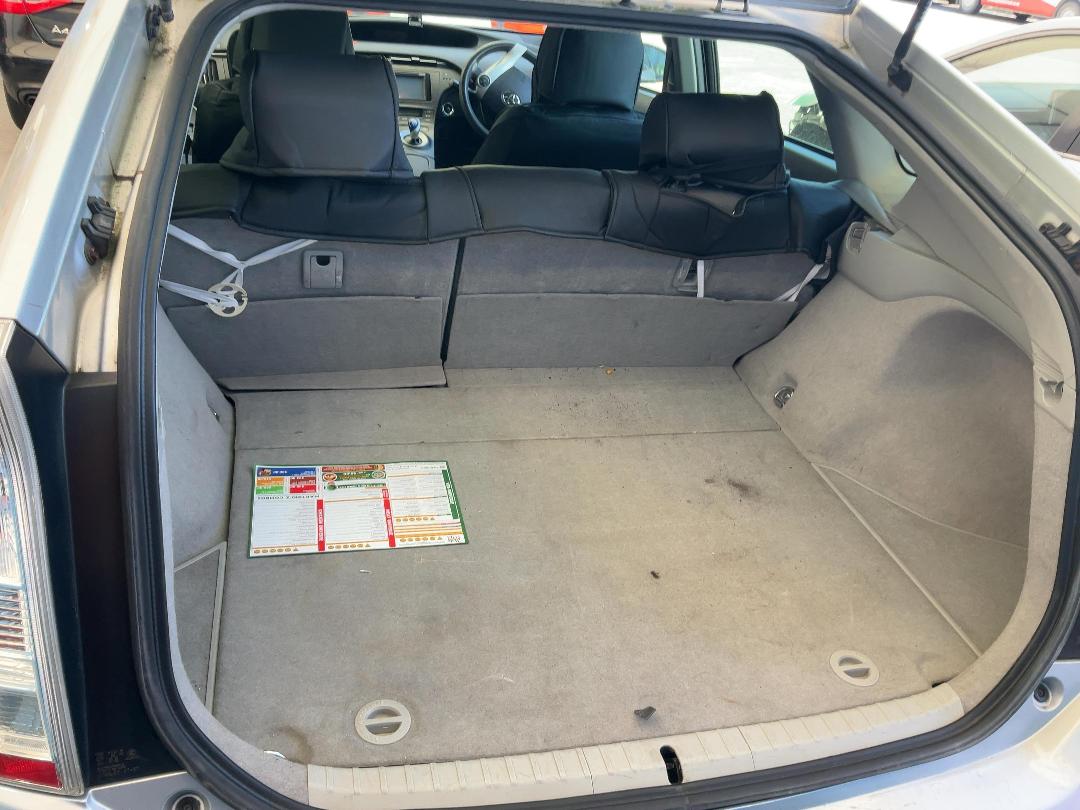 Photo '16' of Toyota Prius Hybrid