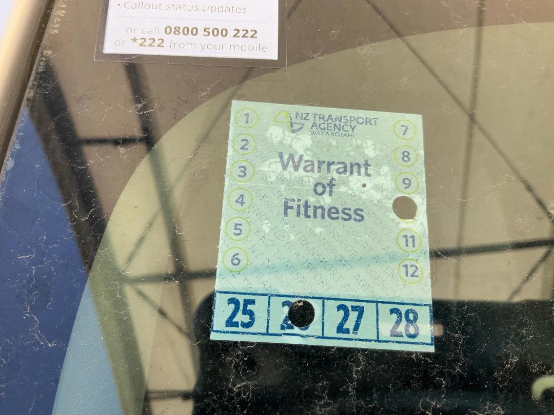 Photo '23' of Toyota Prius Hybrid