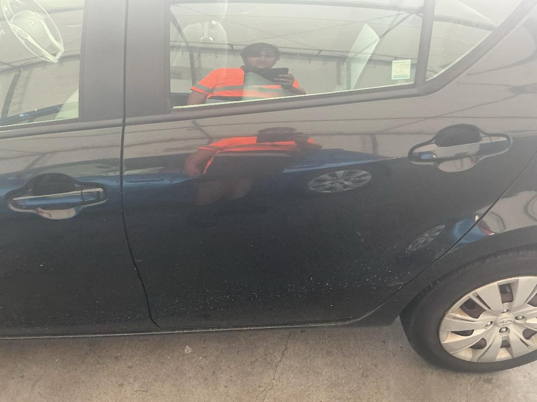 Photo '8' of Toyota Prius C