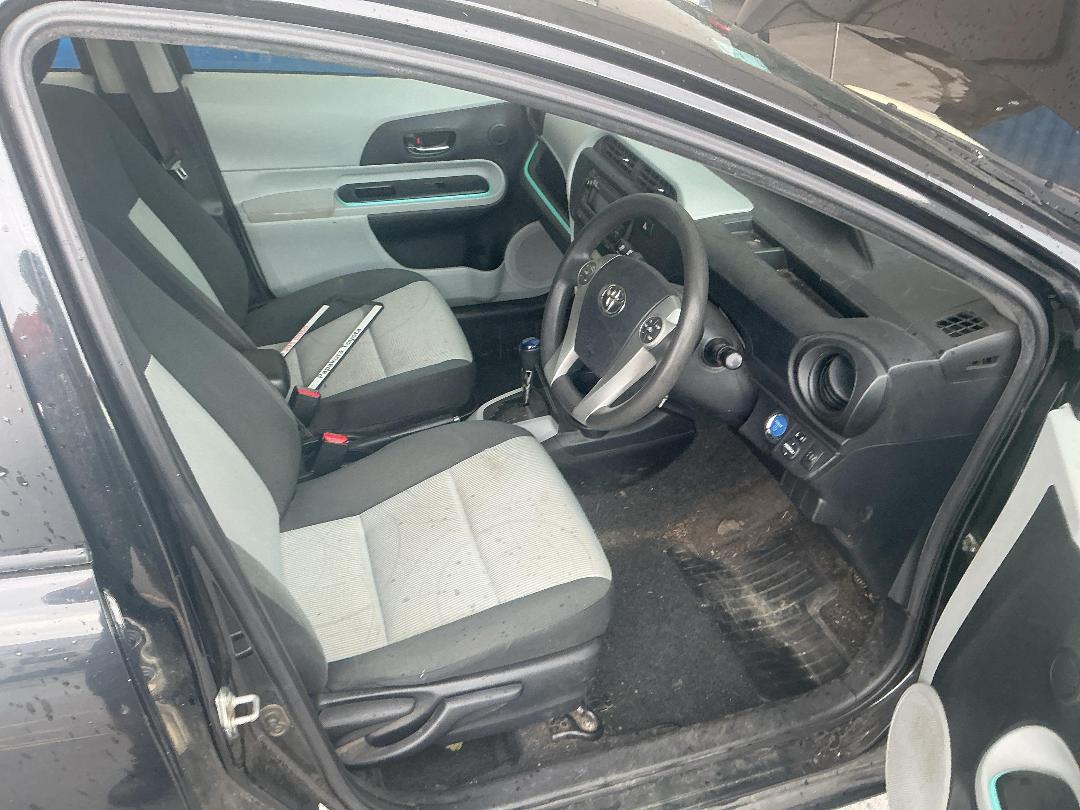 Photo '19' of Toyota Prius C