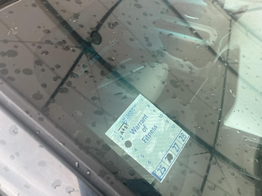 Photo '23' of Toyota Prius C