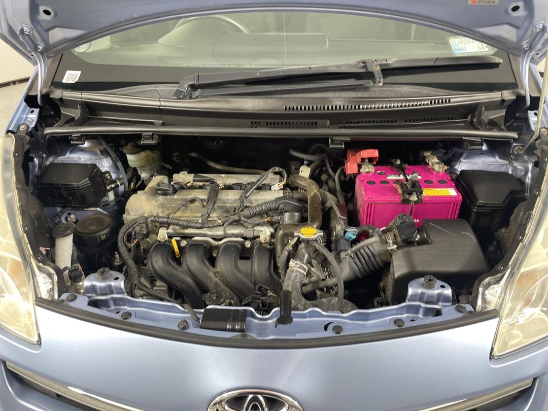 Photo '13' of Toyota Ractis Photo '13' of Toyota Ractis