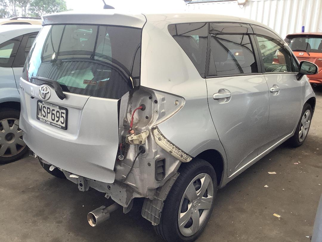 Photo '4' of Toyota Ractis Photo '4' of Toyota Ractis