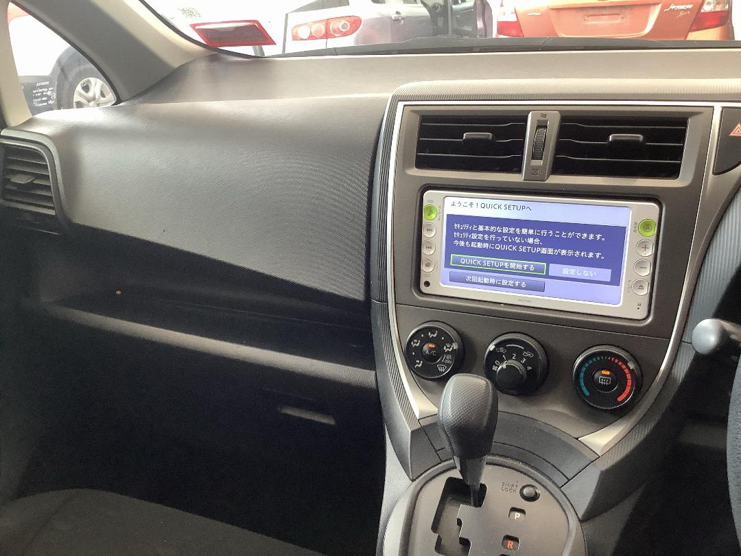 Photo '16' of Toyota Ractis Photo '16' of Toyota Ractis