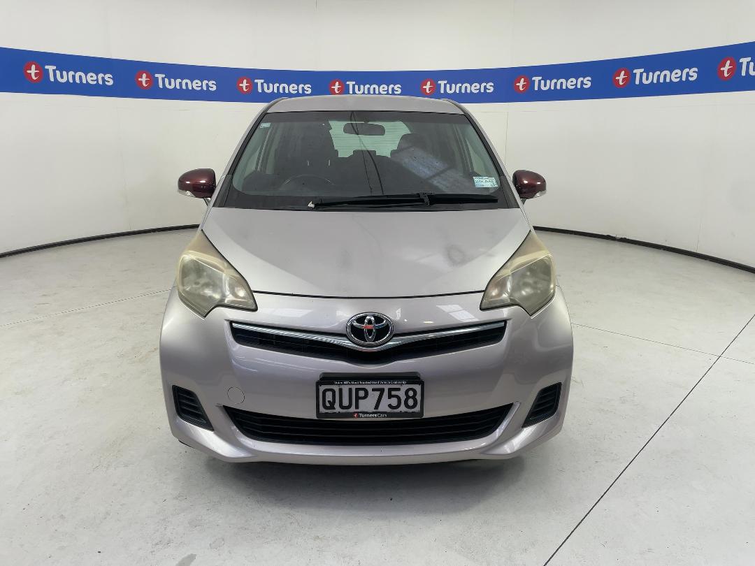 Photo '2' of Toyota Ractis Photo '2' of Toyota Ractis