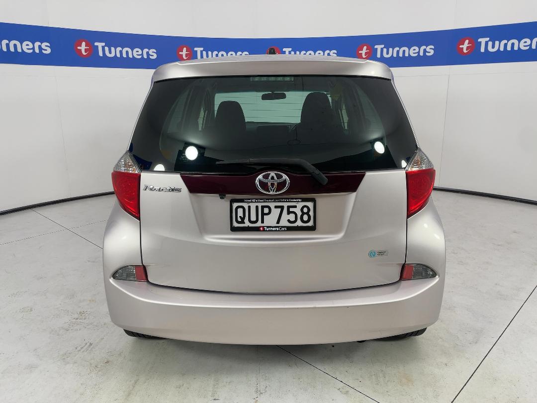 Photo '6' of Toyota Ractis Photo '6' of Toyota Ractis