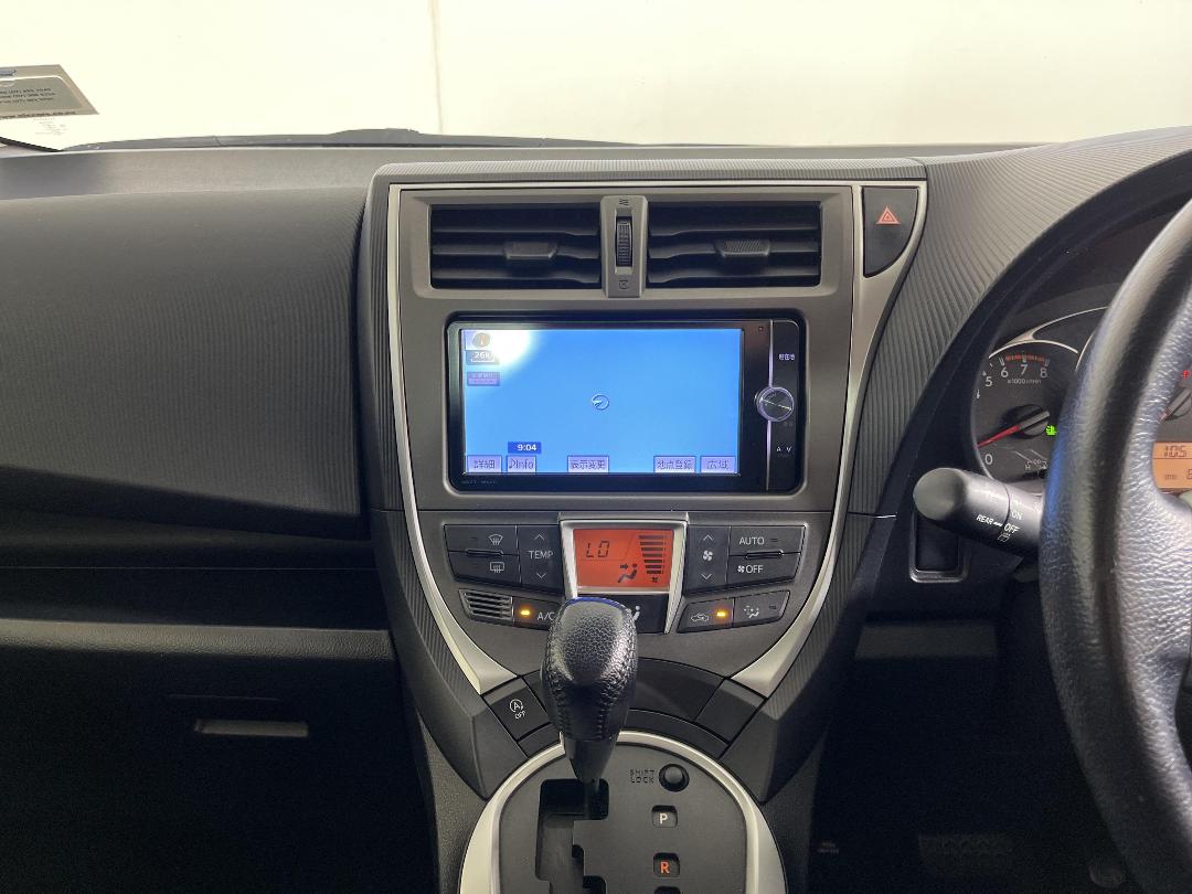 Photo '18' of Toyota Ractis