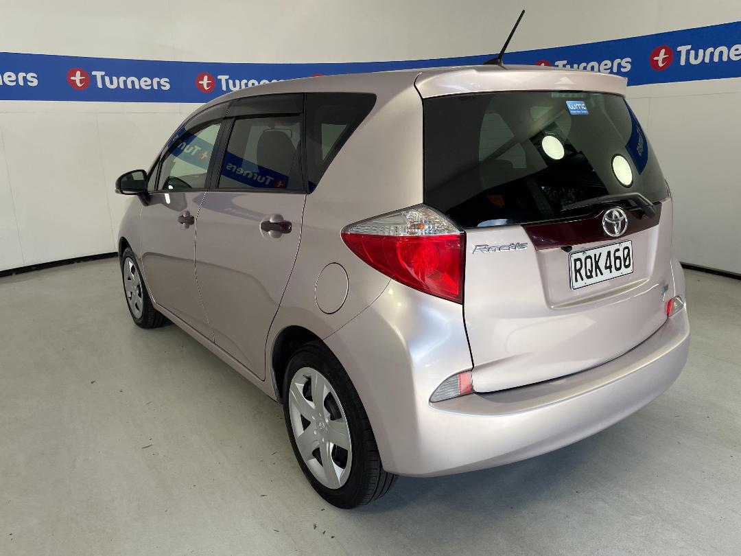 Photo '5' of Toyota Ractis