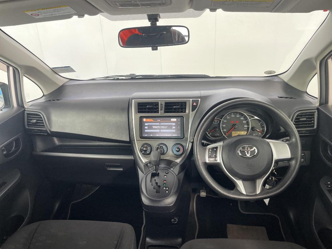 Photo '17' of Toyota Ractis