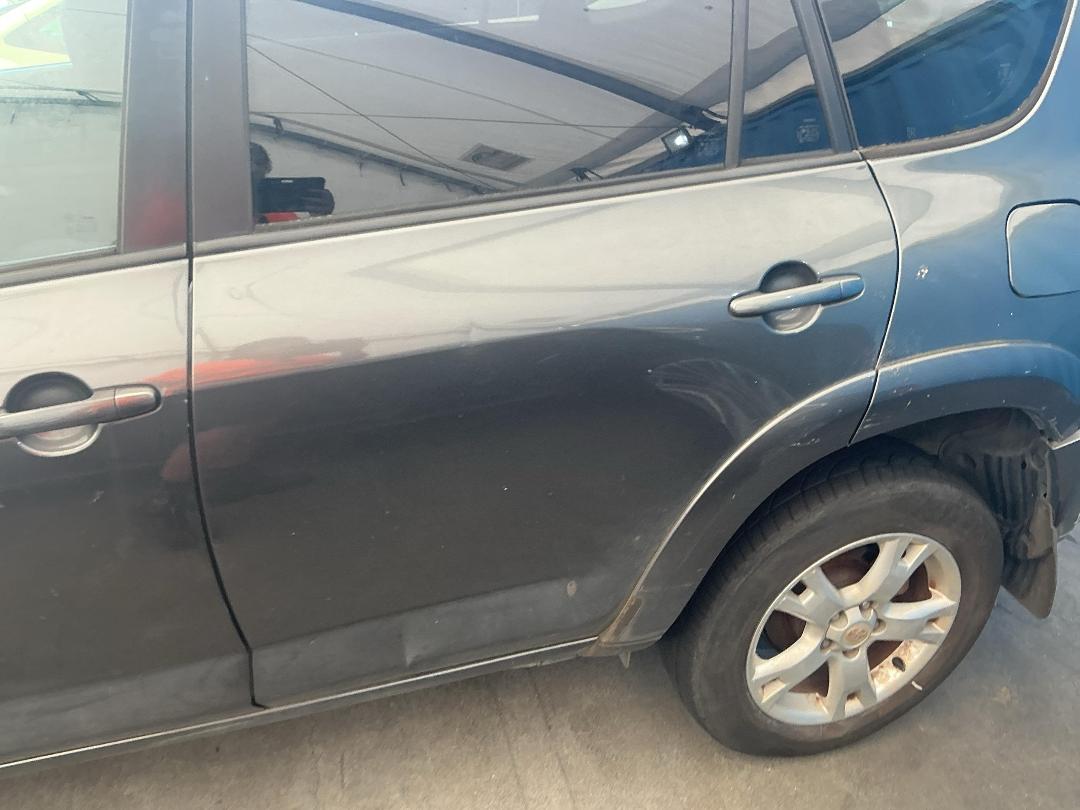 Photo '10' of Toyota Rav4 LTD