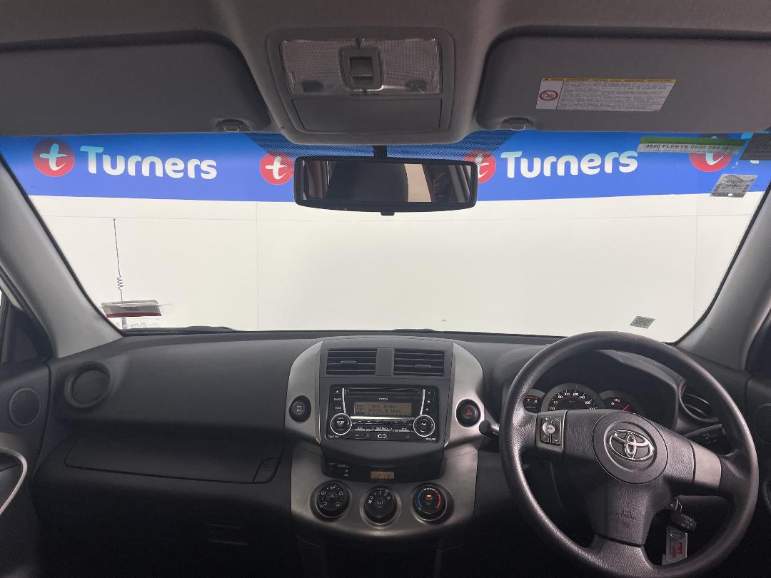 Photo '17' of Toyota Rav4 Photo '17' of Toyota Rav4