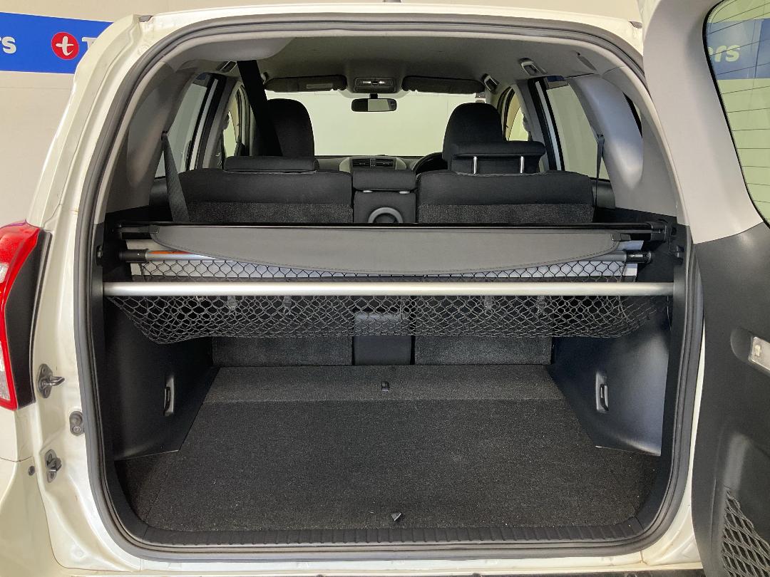 Photo '14' of Toyota Rav4 Photo '14' of Toyota Rav4