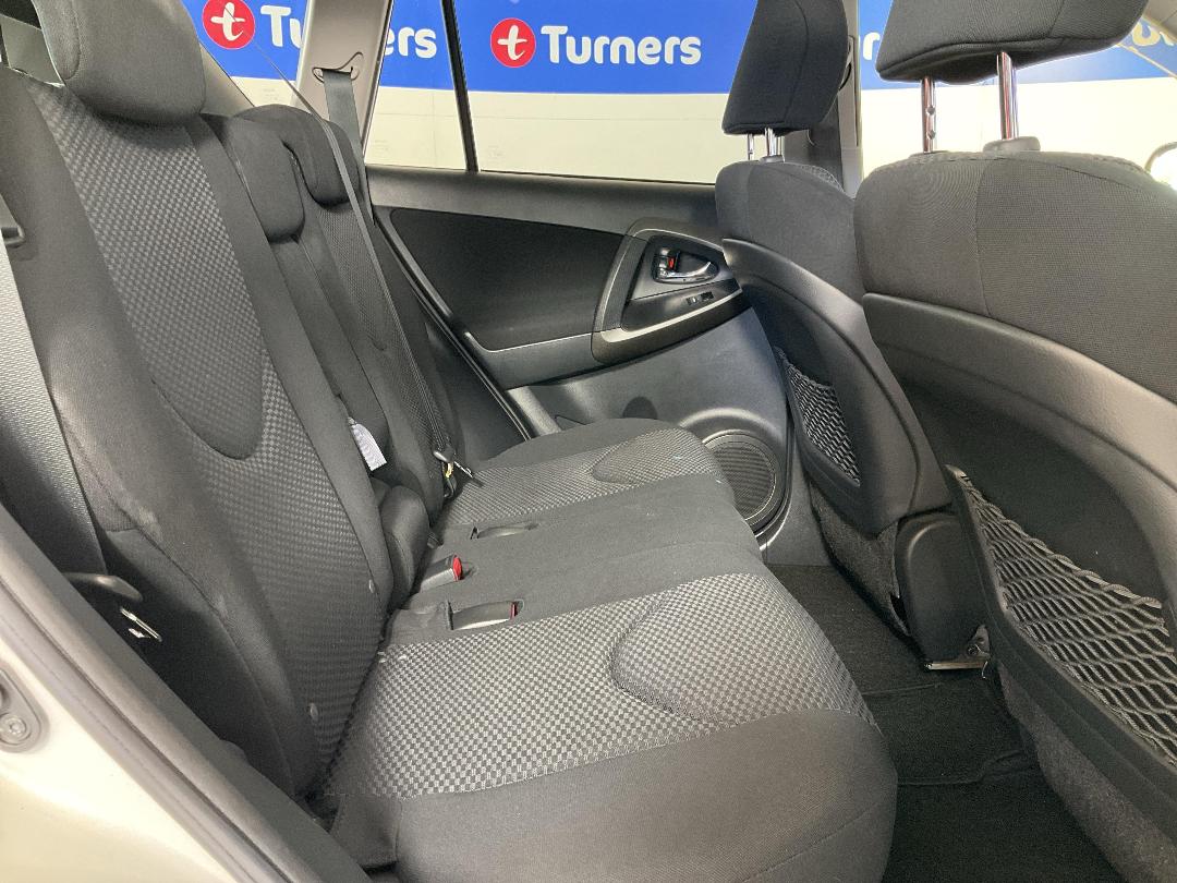 Photo '20' of Toyota Rav4 Photo '20' of Toyota Rav4