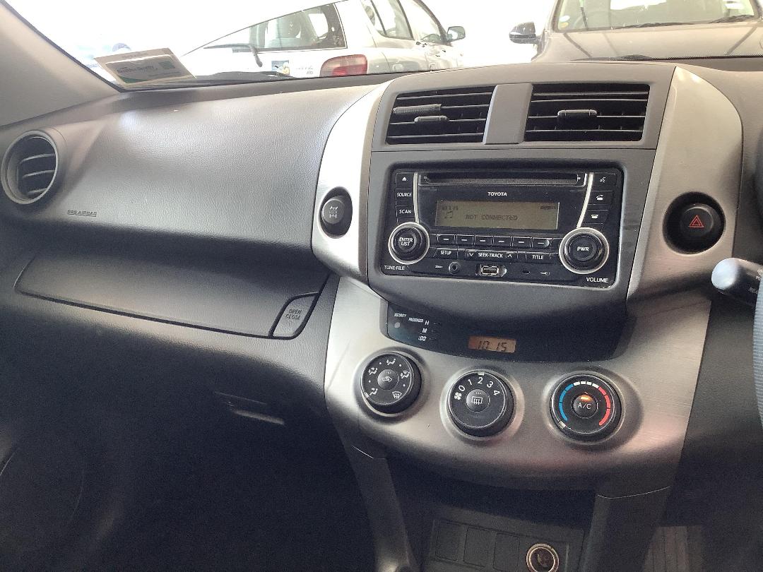 Photo '17' of Toyota Rav4 5A Photo '17' of Toyota Rav4 5A