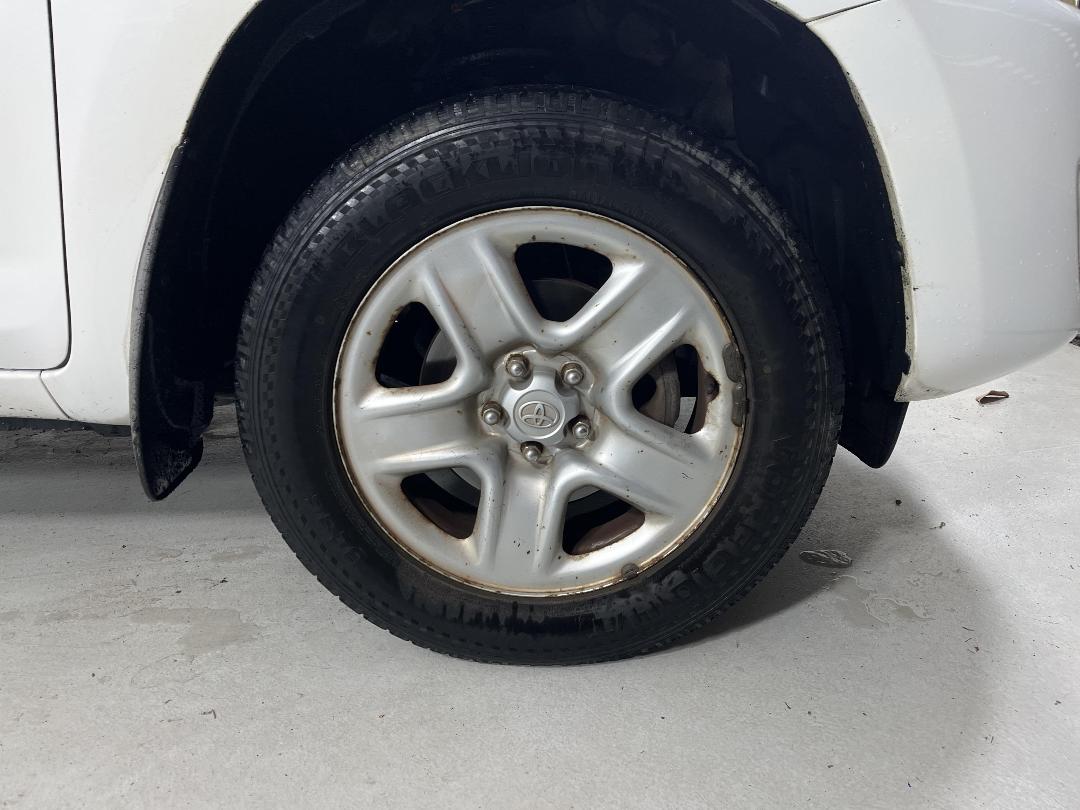 Photo '9' of Toyota Rav4