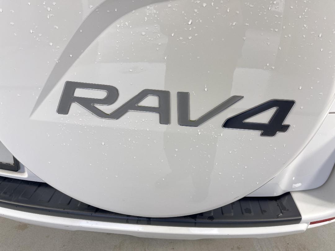 Photo '23' of Toyota Rav4