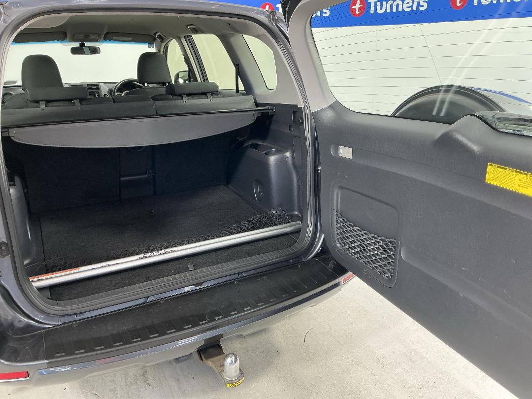 Photo '14' of Toyota Rav4