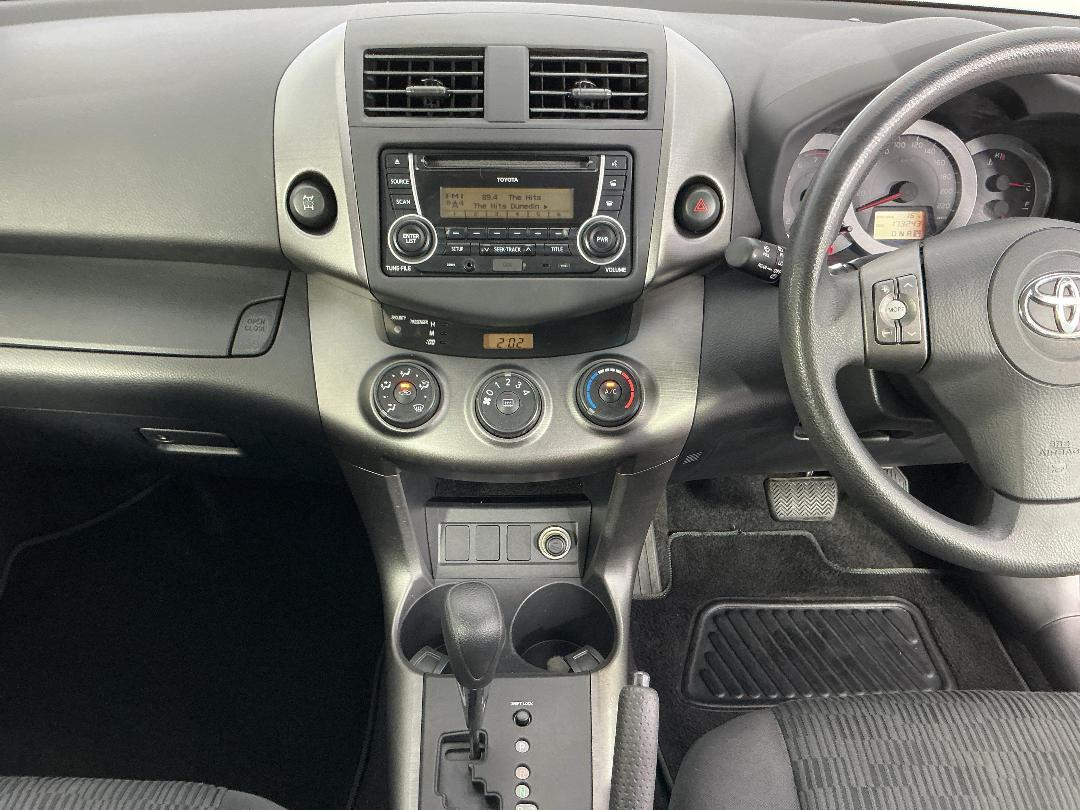 Photo '18' of Toyota Rav4