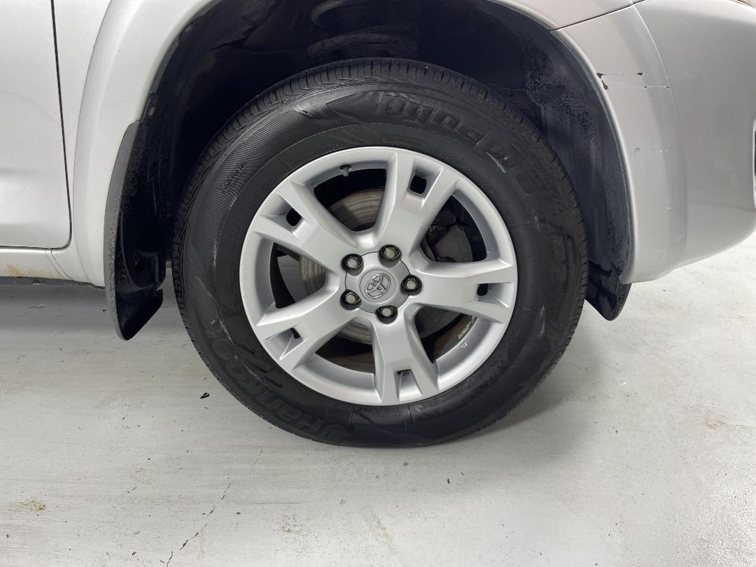 Photo '9' of Toyota Rav4