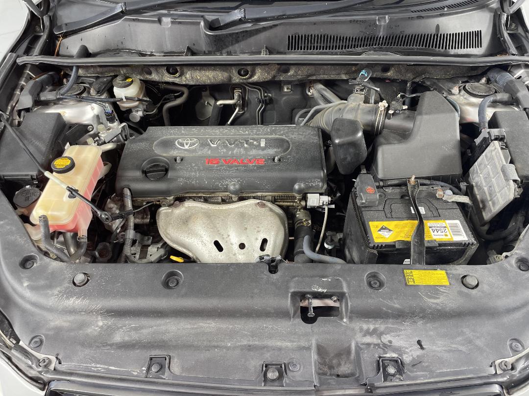 Photo '13' of Toyota Rav4