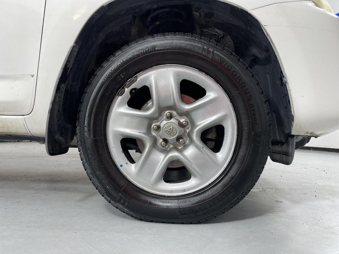 Photo '9' of Toyota Rav4