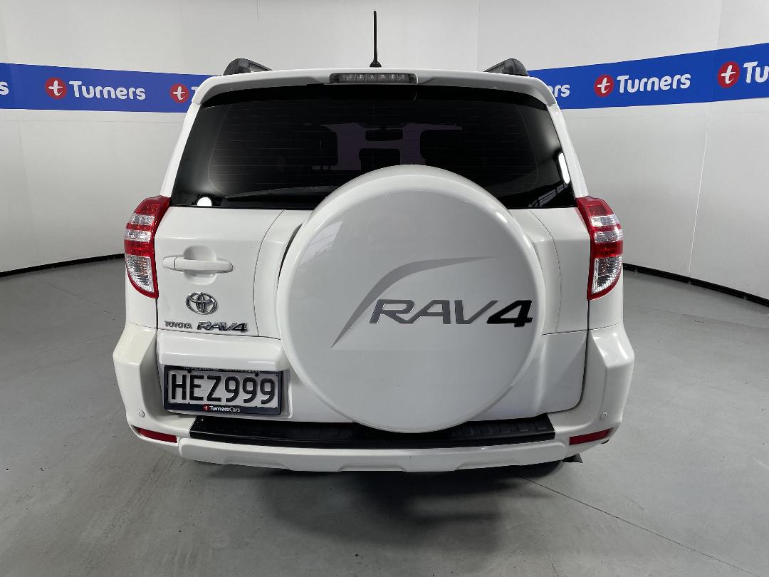 Photo '6' of Toyota Rav4